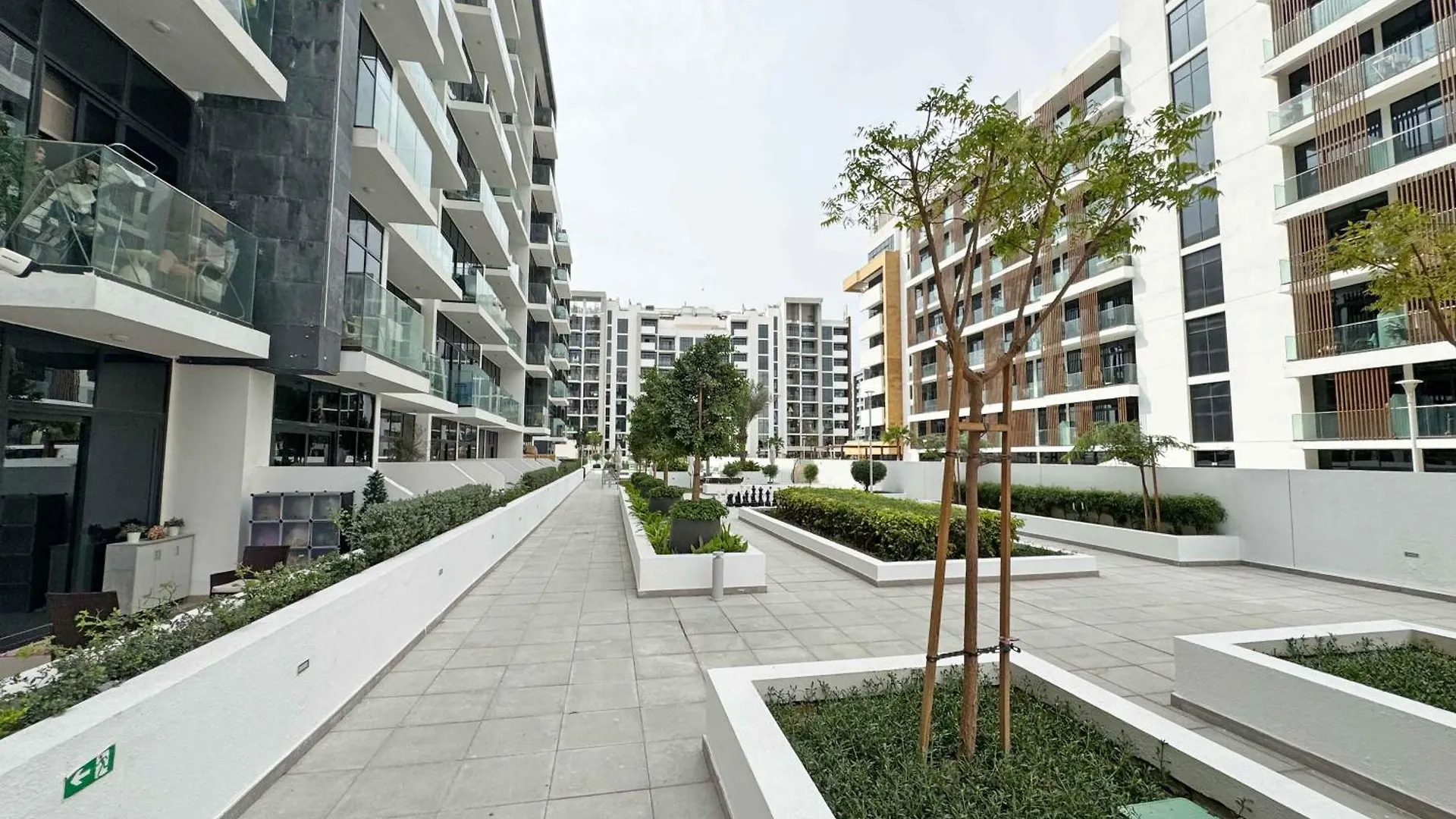 Perfect 1-Bedroom For Your Next Staycation, Sleeps 4 Dubai Apartment