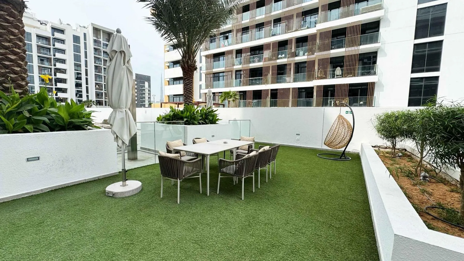 Perfect 1-Bedroom For Your Next Staycation, Sleeps 4 Dubai