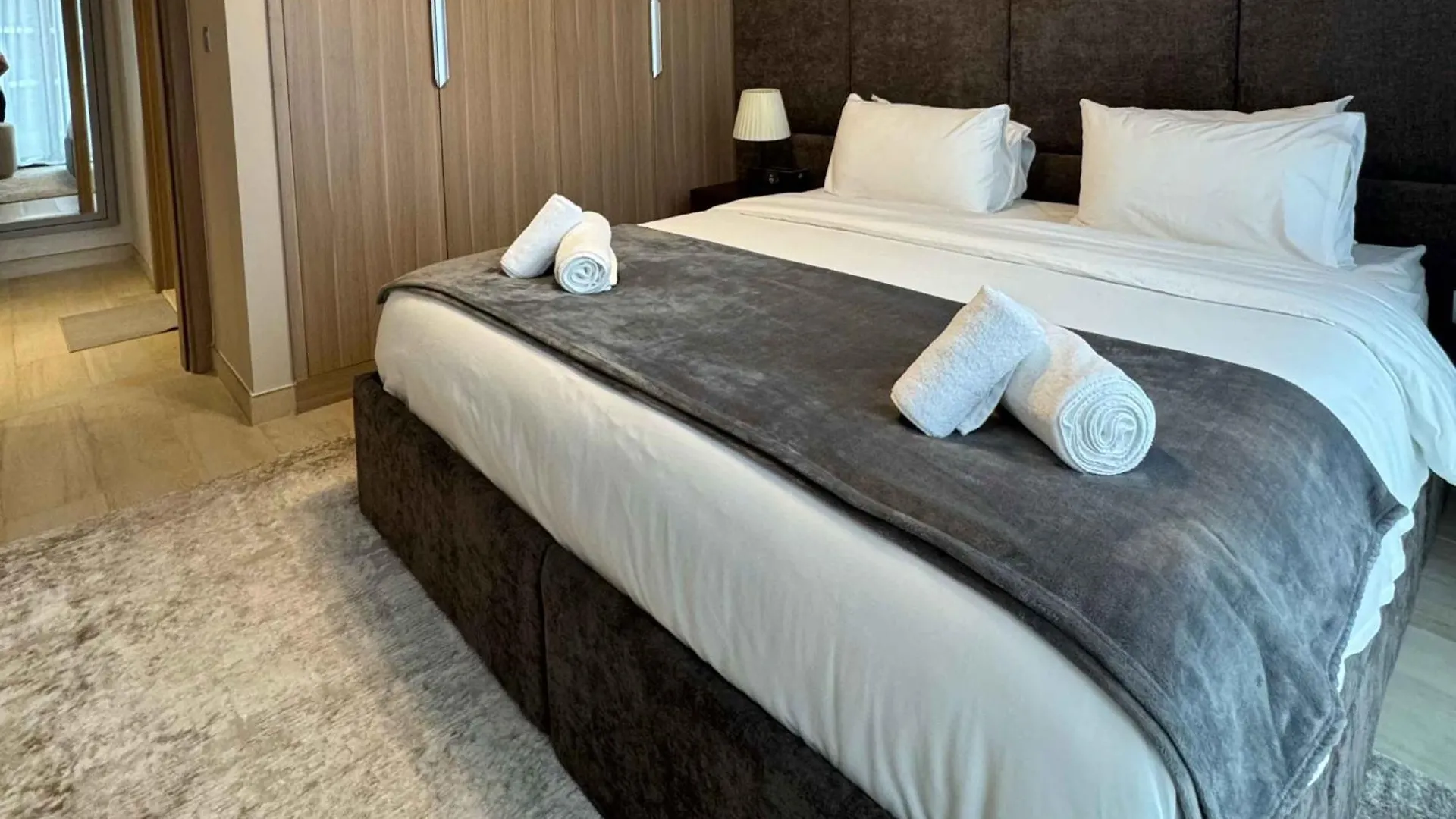 Perfect 1-Bedroom For Your Next Staycation, Sleeps 4 Dubai