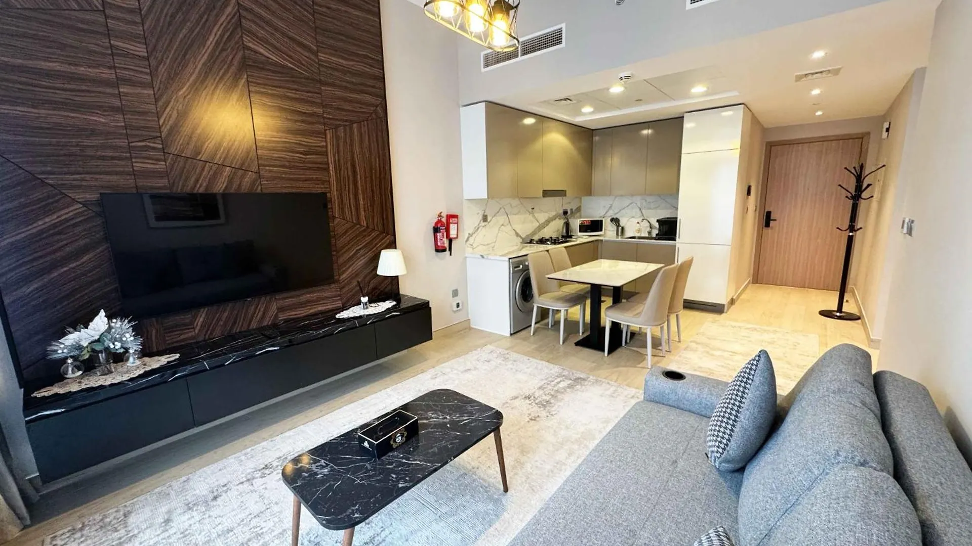 Perfect 1-Bedroom For Your Next Staycation, Sleeps 4 Dubai